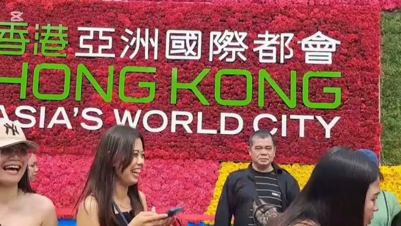 SUASANA DI  HONGKONG WAKTU PAMERAN   BUNGA ikutin terus bersama ATINA TIN
