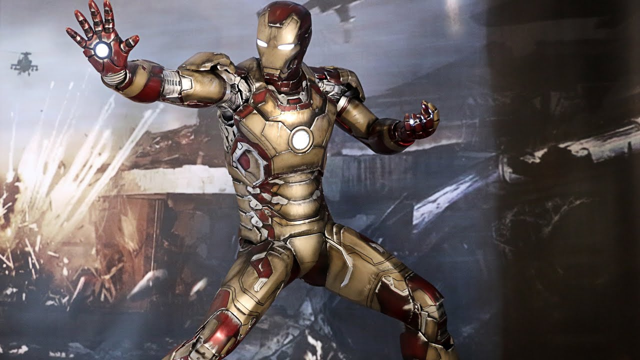 Battle damaged Studio Oxmox Iron Man Mark 42 Lifesize statue