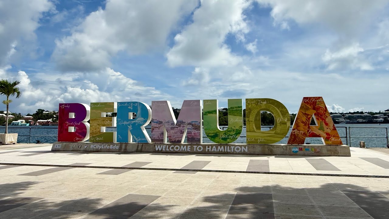 Bermuda Weekend Vlog featuring Thrift Shops and Town Walk
