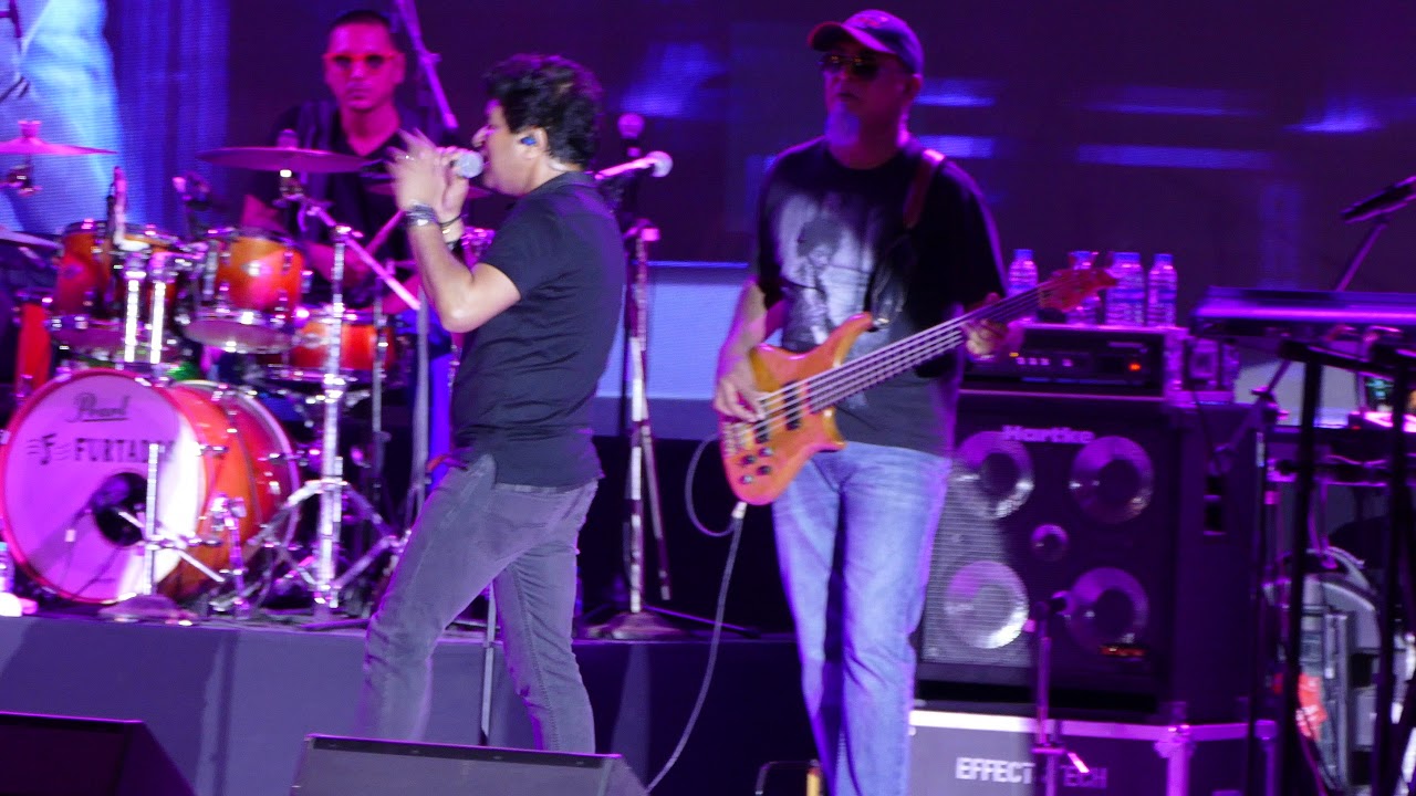 'Labon Ko Labon Pe' by KK at Kala Ghoda Festival 2018