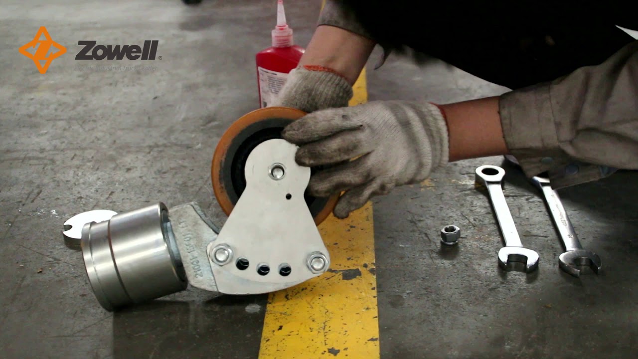 how to disassemble & install Zowell 1 ton electric stacker's driving wheel