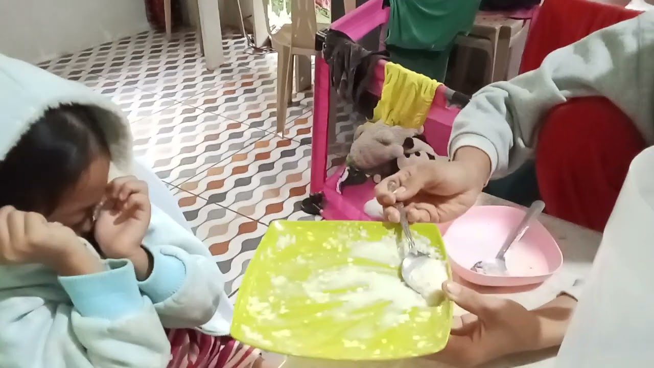 ang Pag alaga ng ina sa kanyang anak para mapadama ang Pag mamahal inday blogs