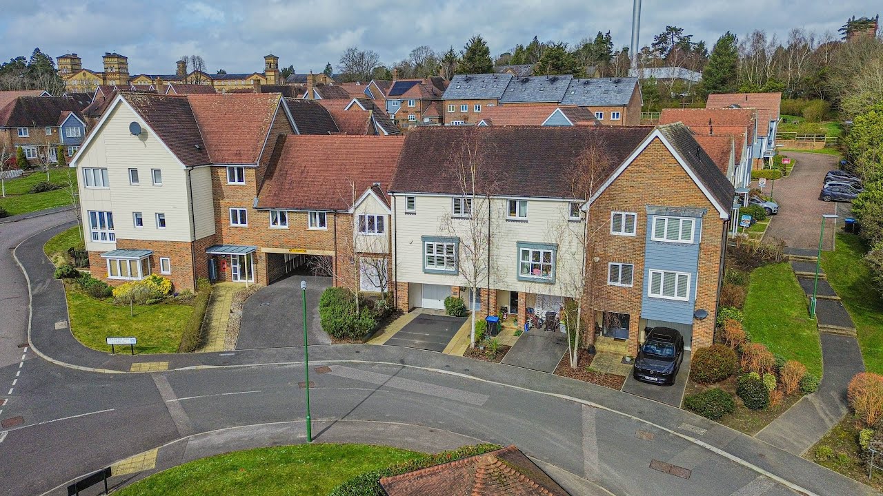 Грейнджер Вэй, 3, Хейвордс Хит