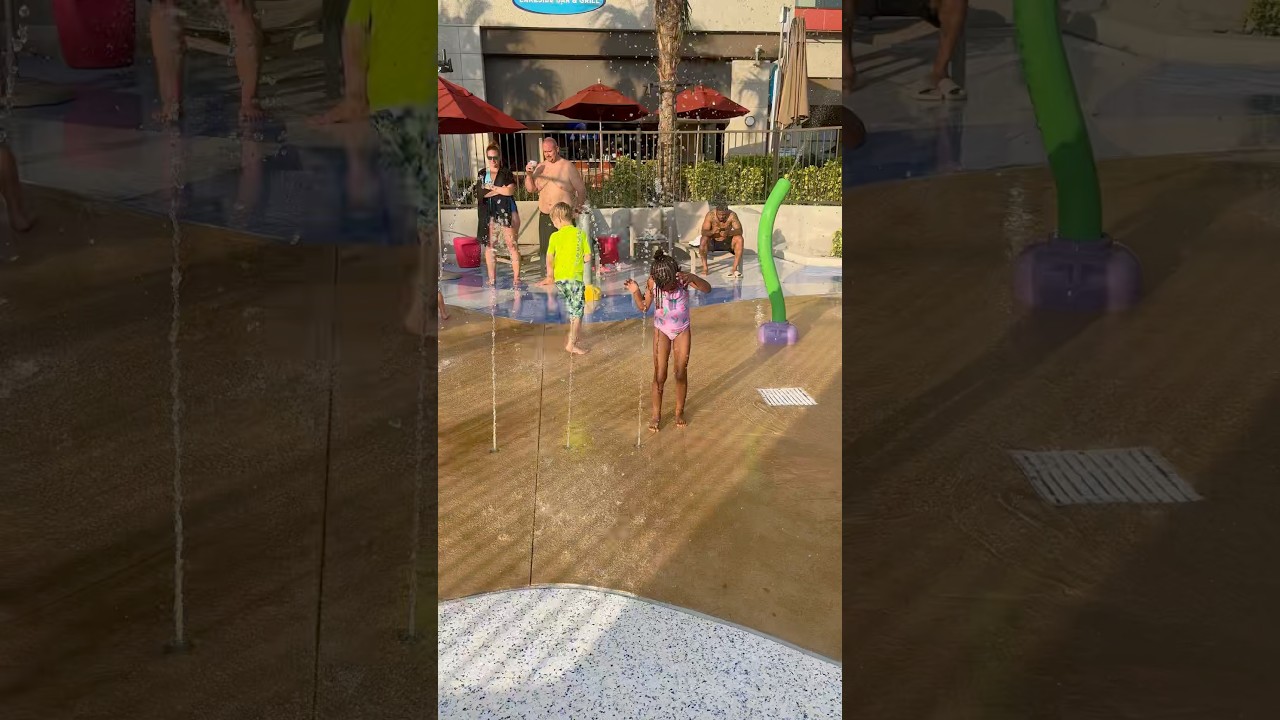 Splash pad fun! 🌊☀️#summertime #waterpark #kidsvlogging  #moochiemoments