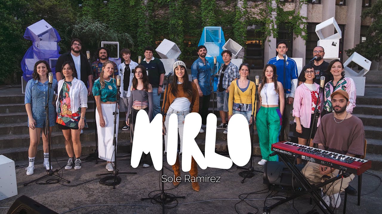 Sole Ram&iacute;rez x Mirlo