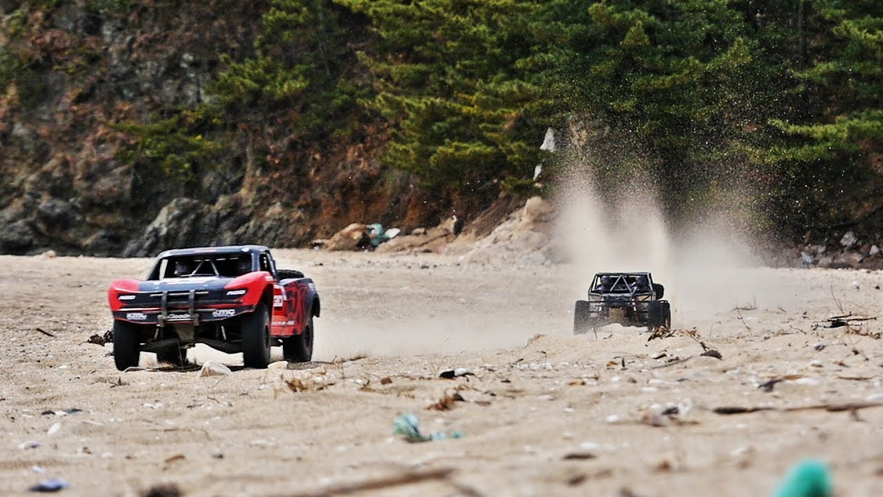 Traxxas Unlimited Desert Racer Two UDR Paddle tire Run_#