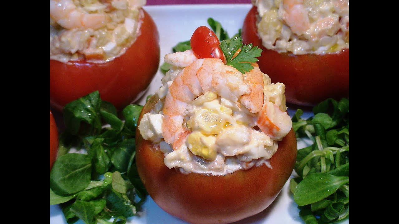 Tomates rellenos de ensalada de marisco - La Cocina de Loli Domínguez. Recetas. Loli Domínguez