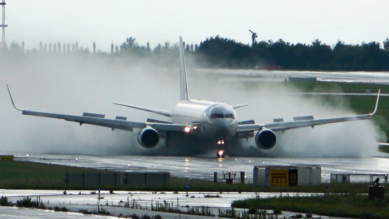 Wet Weather Action at One of The Busiest Cargo Airports in Europe | Liege Airport Plane Spotting