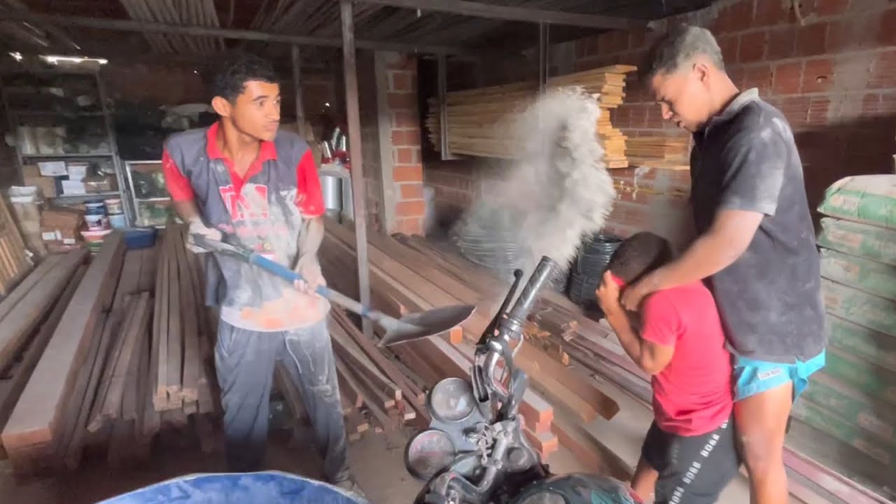 SENDO FUNCIONÁRIO DO BRUTINHO POR UMA TARDE