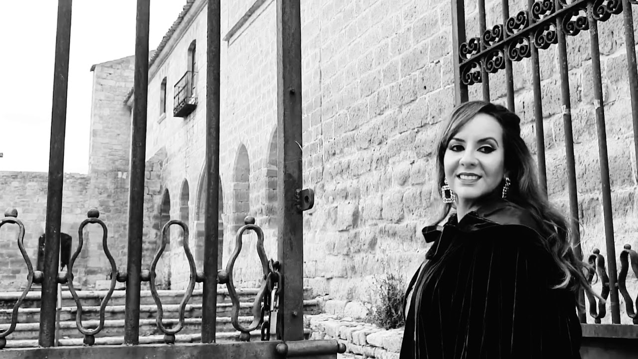 ADESTE FIDELES - Natalia Bravo - SOPRANO