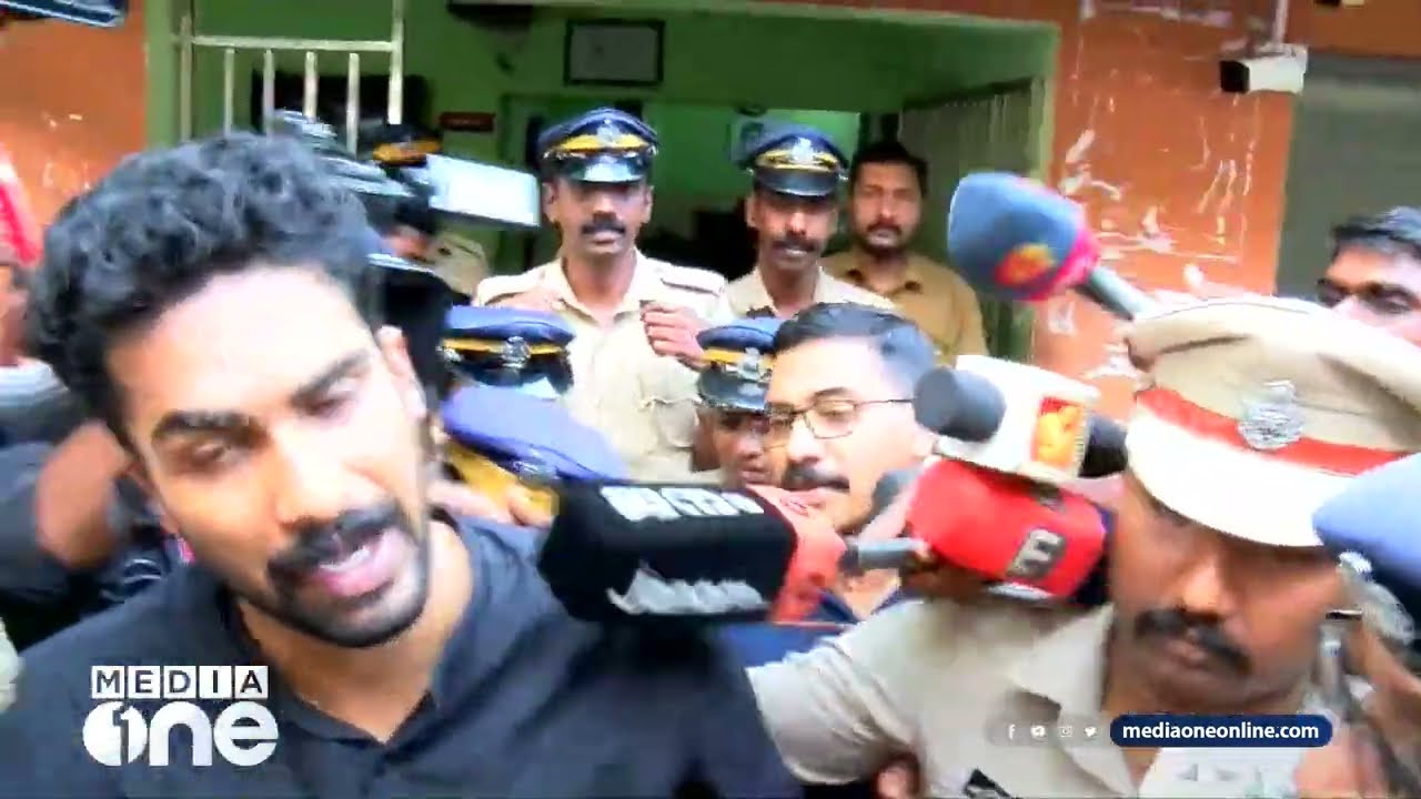 'എന്തേലും പറയാനുണ്ടോ...' റുവെെസിനെ കോടതിയിലേക്ക് കൊണ്ടുപോകുന്ന ദൃശ്യങ്ങൾ