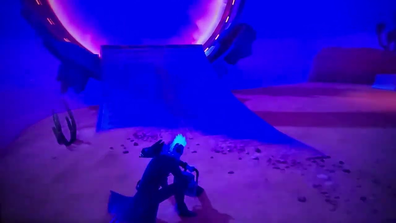 [Fortnite WTH] My first time trying the chainsaw movement through a hoop. Is this a bug? 