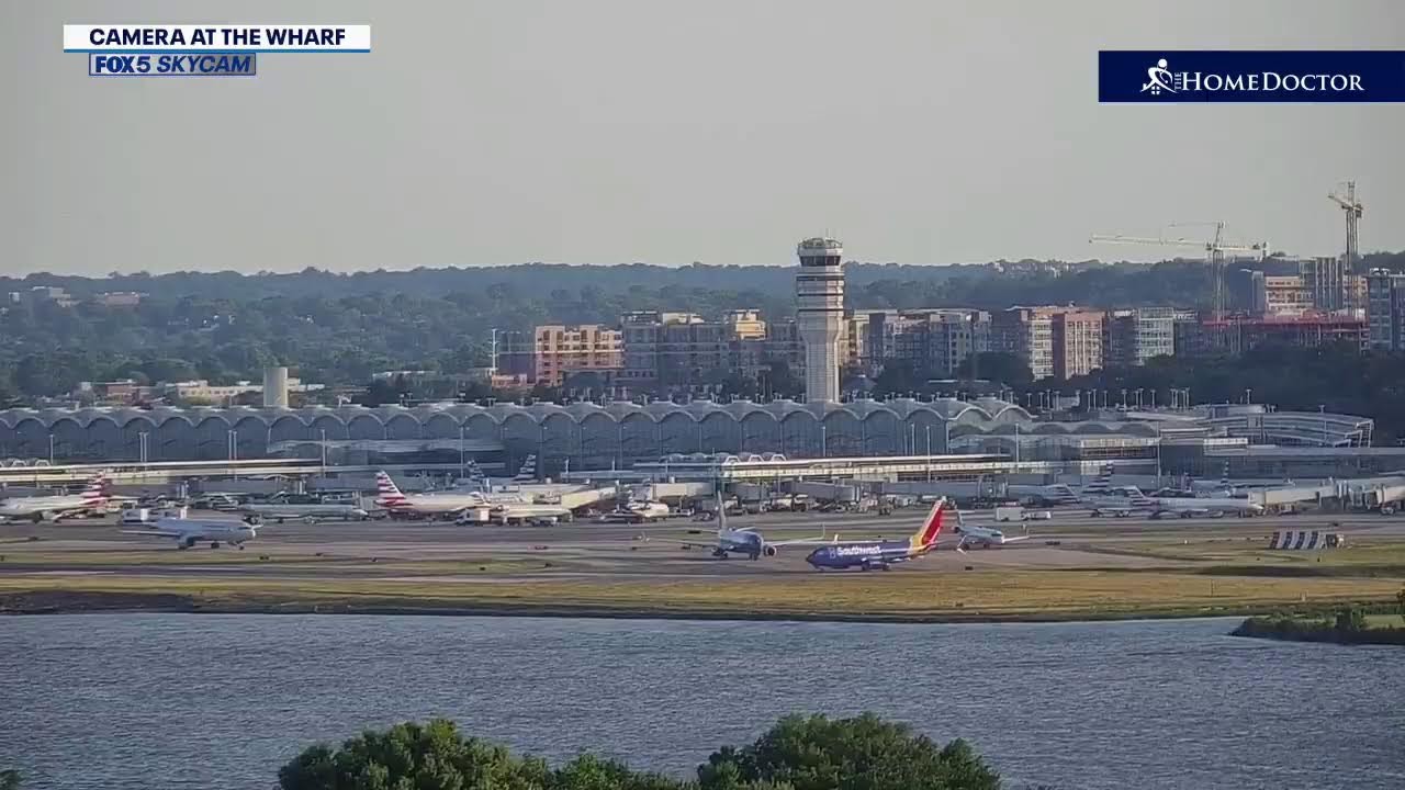 FAA issues ground stop for all DC-area airports due to equipment fire