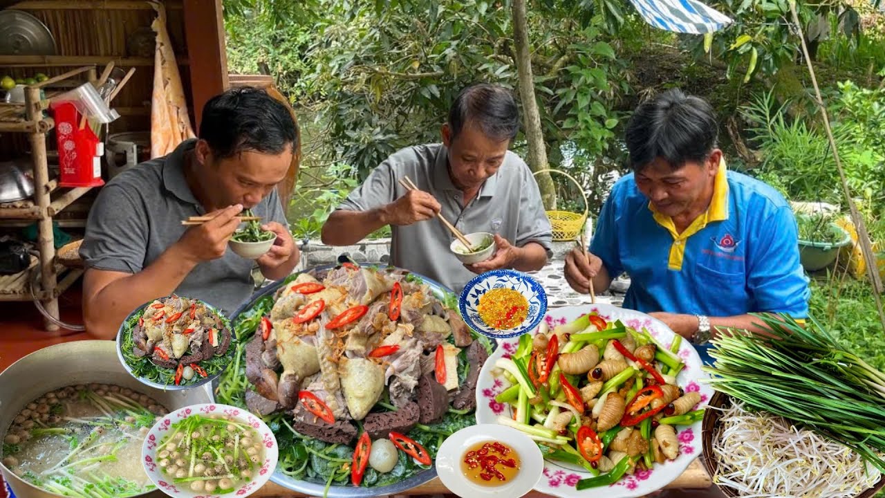 Dân Dã Miền Tây Đuông Dừa Xào Hành, Cháo Vịt Trộn Gỏi Rau Càng Cua 