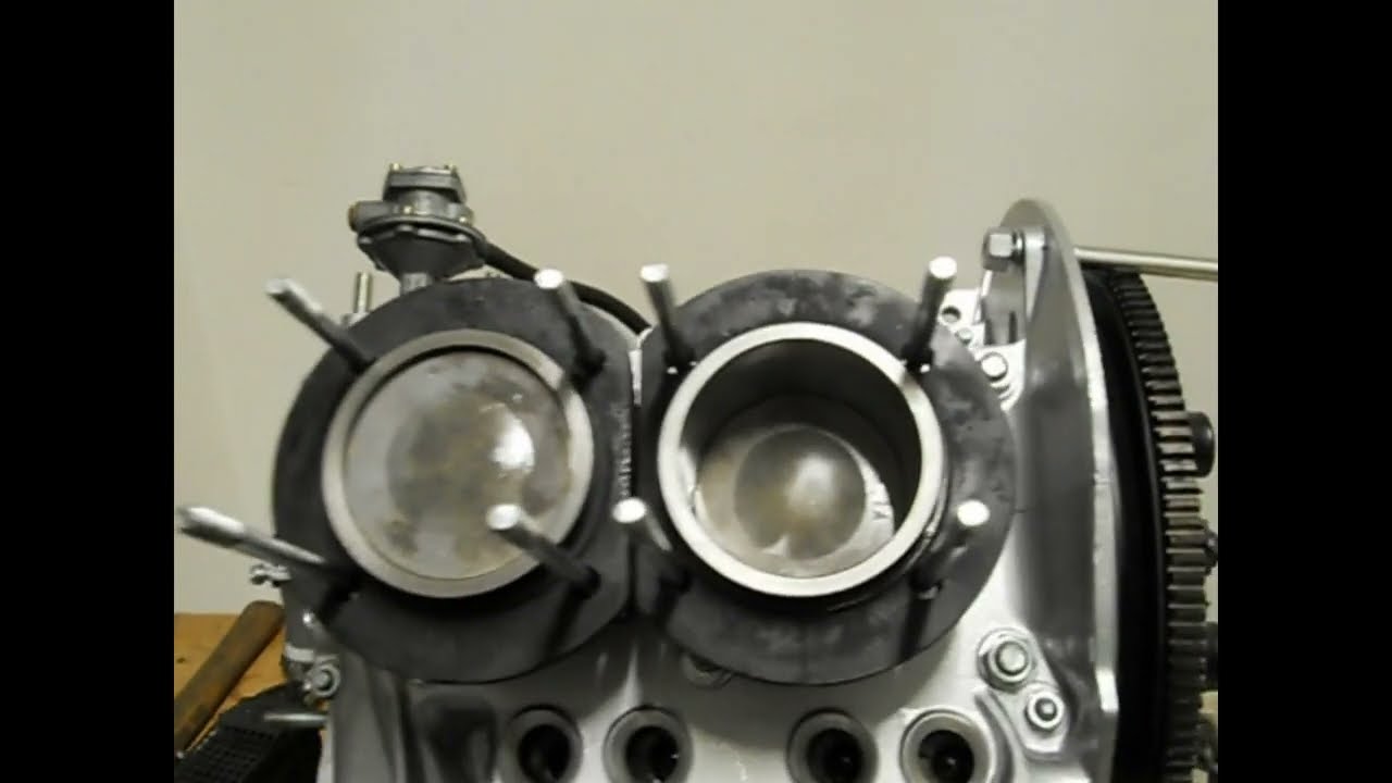 ASSEMBLAGGIO MOTORE BOXER MAGGIOLINO CILINDRI E TESTATE