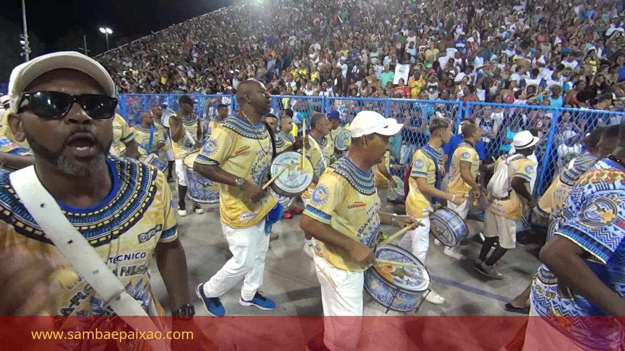 No coração da Beija-Flor Super Esquenta 2017 Bateria Soberana