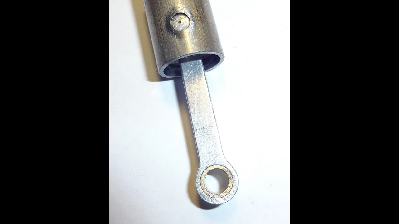 Modelářský motor Atom Major 3,5cm3 zhotovený Mirkem Bělohlávkem