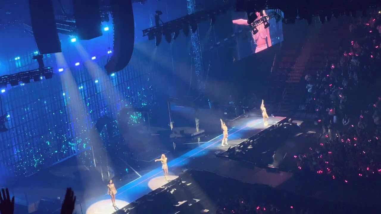 BLACKPINK - Don't Know What To Do (2022-11-15, Prudential Center, Newark, NJ) [4K HDR]