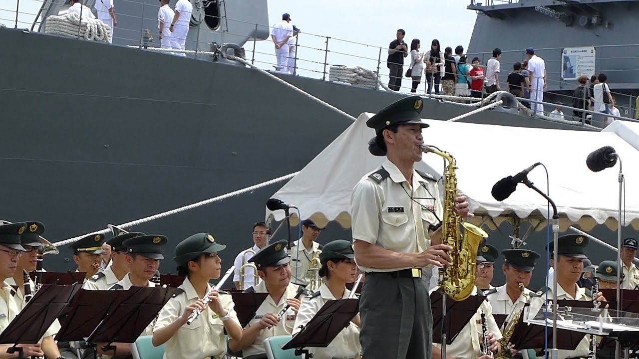 名探偵コナンメインテーマ　東北方面音楽隊 自衛艦in仙台港2013