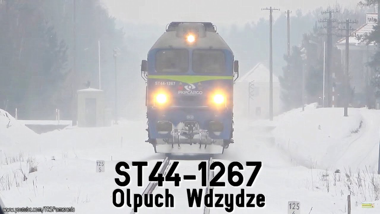 ST44-1267 powoduje śnieżną zamieć przelatując przez Olpuch Wdzydze // ST44-1267 causing a snowstorm