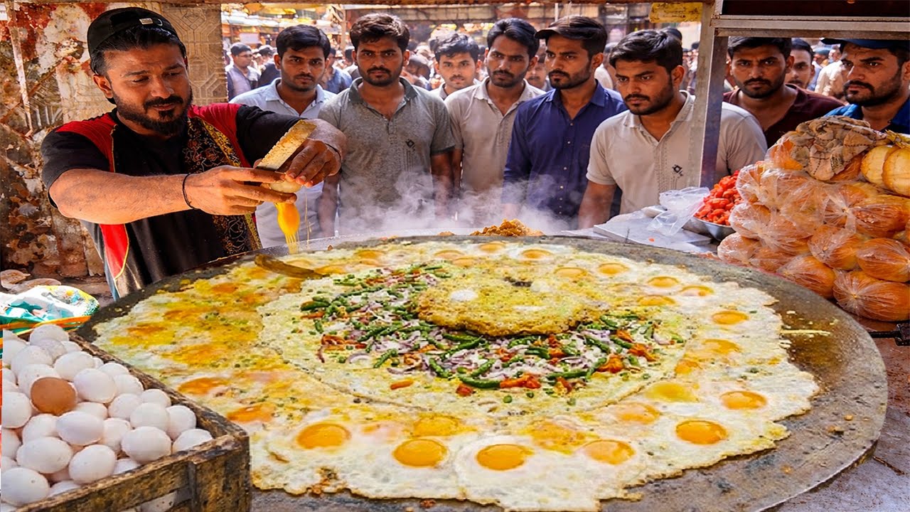 HARDWORKING BOY SELLING ANDA TIKKI ON THE ROADSIDE | ULTIMATE STREET FOOD PAKISTAN