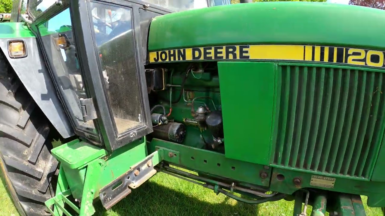 1985 John Deere 2040S 3.9 Litre 4-Cyl Diesel Tractor (75 HP) Stradsett Park Vintage Rally 2025