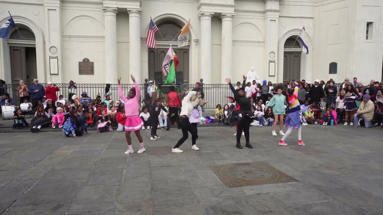 Flash Mob New Orleans - 12th Annual Thriller Halloween Flash Mob at Jackson Square