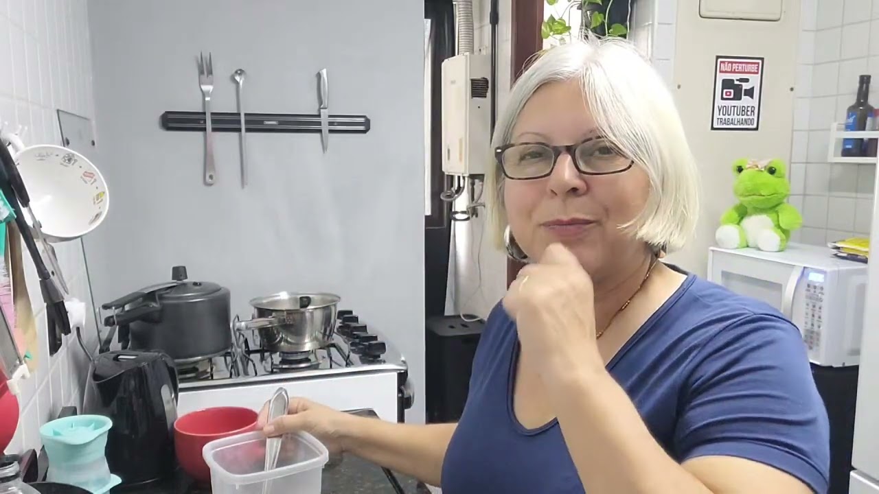 PIRÃO ALMOÇO ATRASSADO NO MEIO DA TARDE / CUIDANDO DE LAURINHA. 
