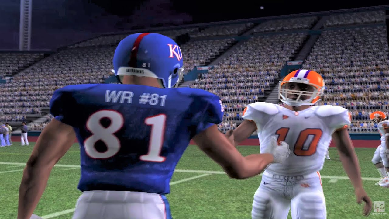 NCAA Football 11 - PS2 Gameplay (4K60fps)