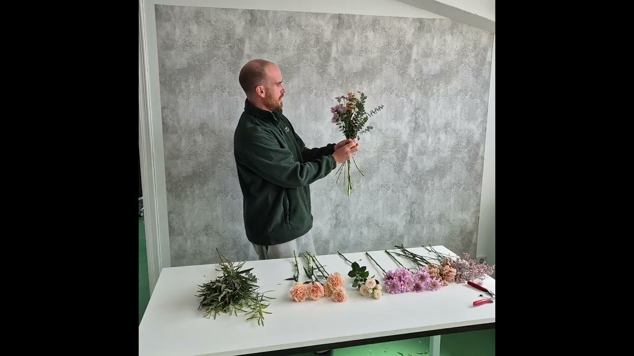Flores Solidarias. Ramo semana 09.03.26. Ramo Amanecer
