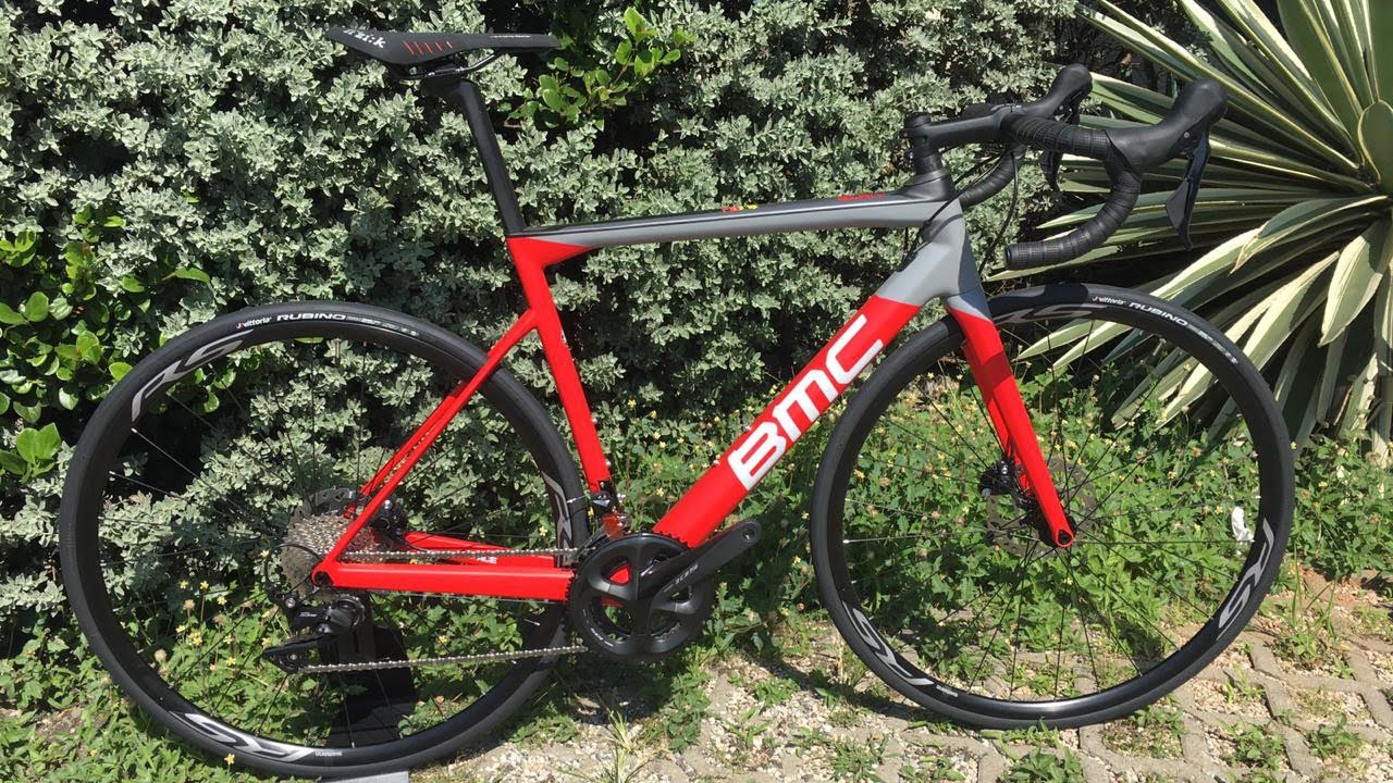 Review da nova BMC TeamMachine SLR02 Four Disc 2020 + Oculos casual YOPP life style