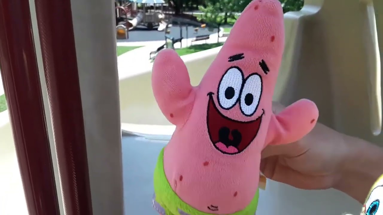 SpongeBob Adventures - Finding Gary at the Park!