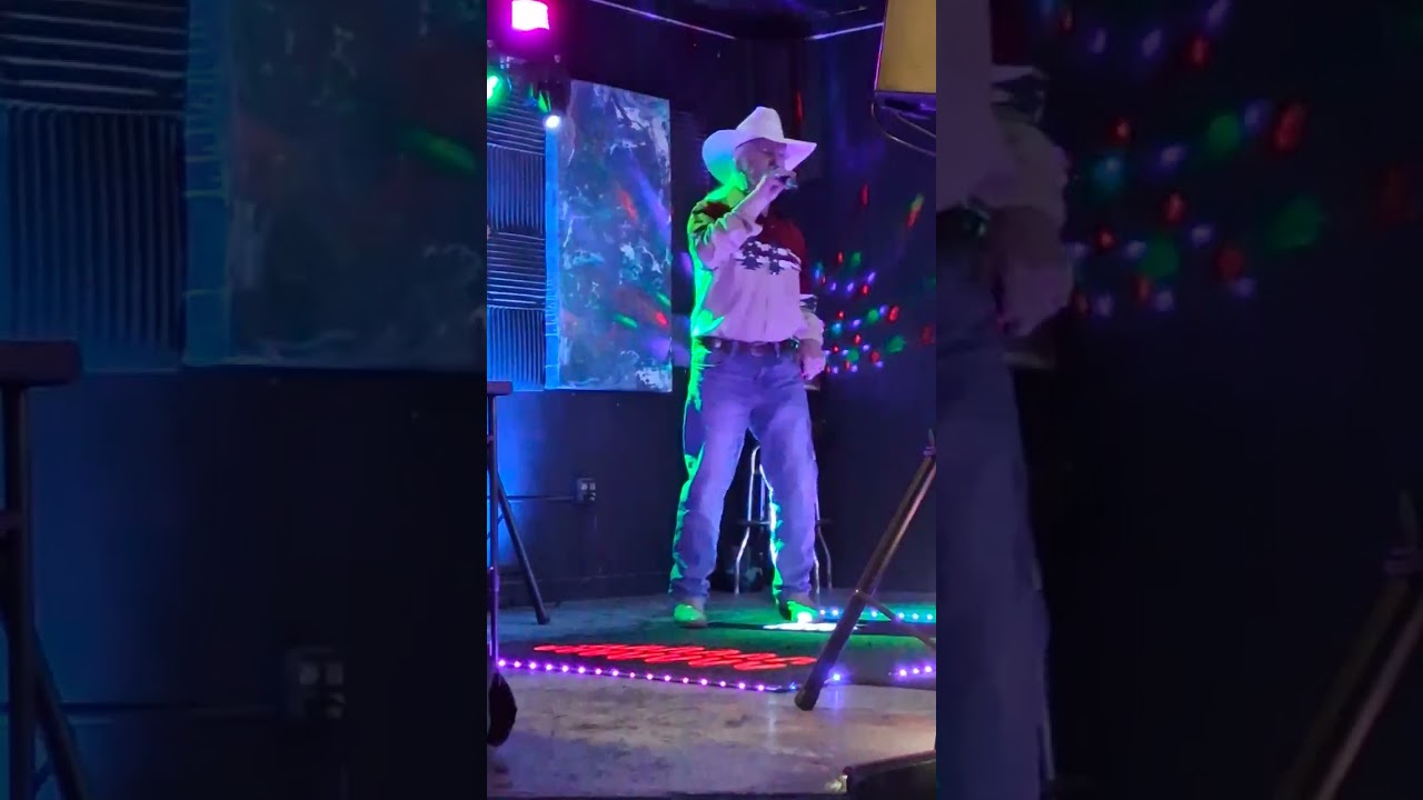 Max Singing Karaoke- Heard it 