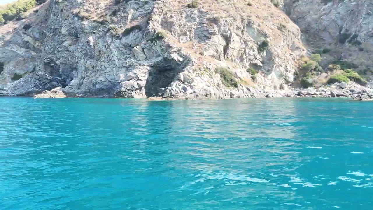 Curizzi, incantevole spiaggia nel comune di Joppolo (VV)