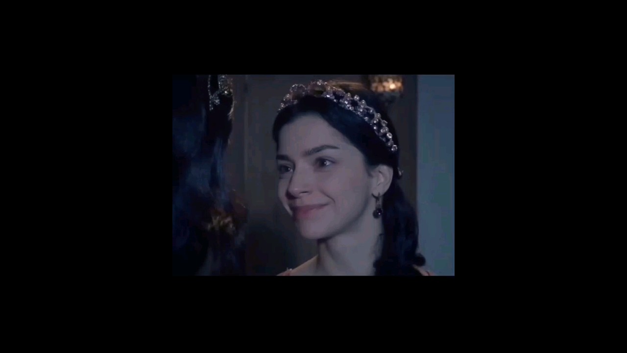 Nurbanu such a ✨️BRAT✨️ love it 😂🔥🤍 #nurbanusultan #merveboluğur #turkishseries #magnificentcentury