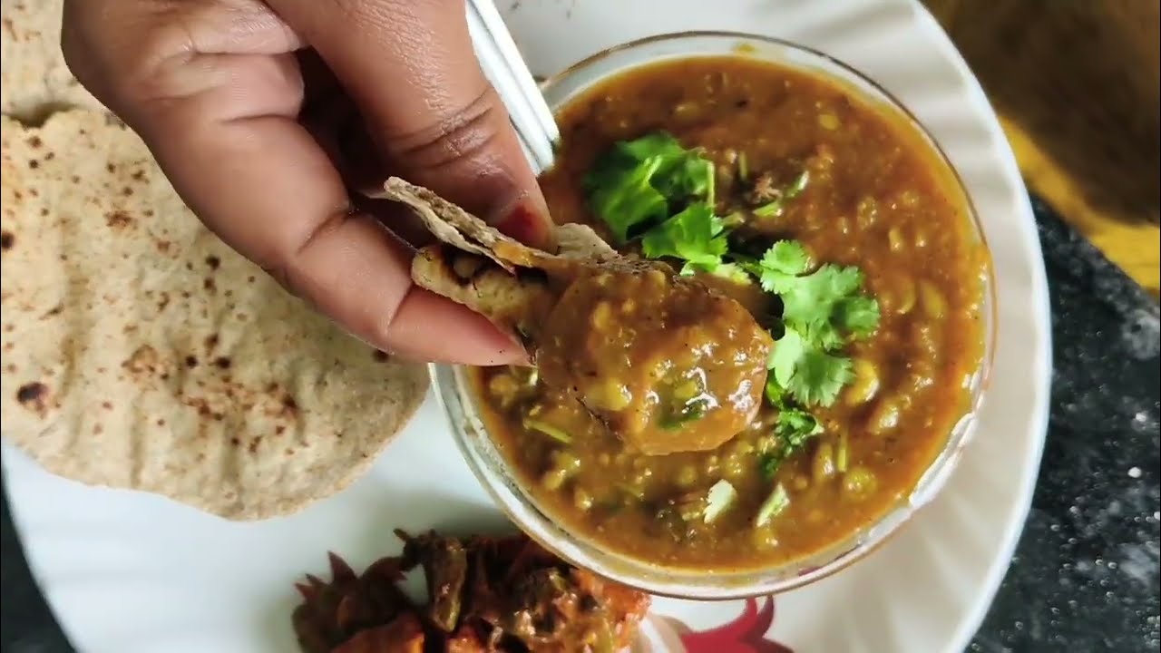Matar or Aalu restaurant Style Dal😍😋