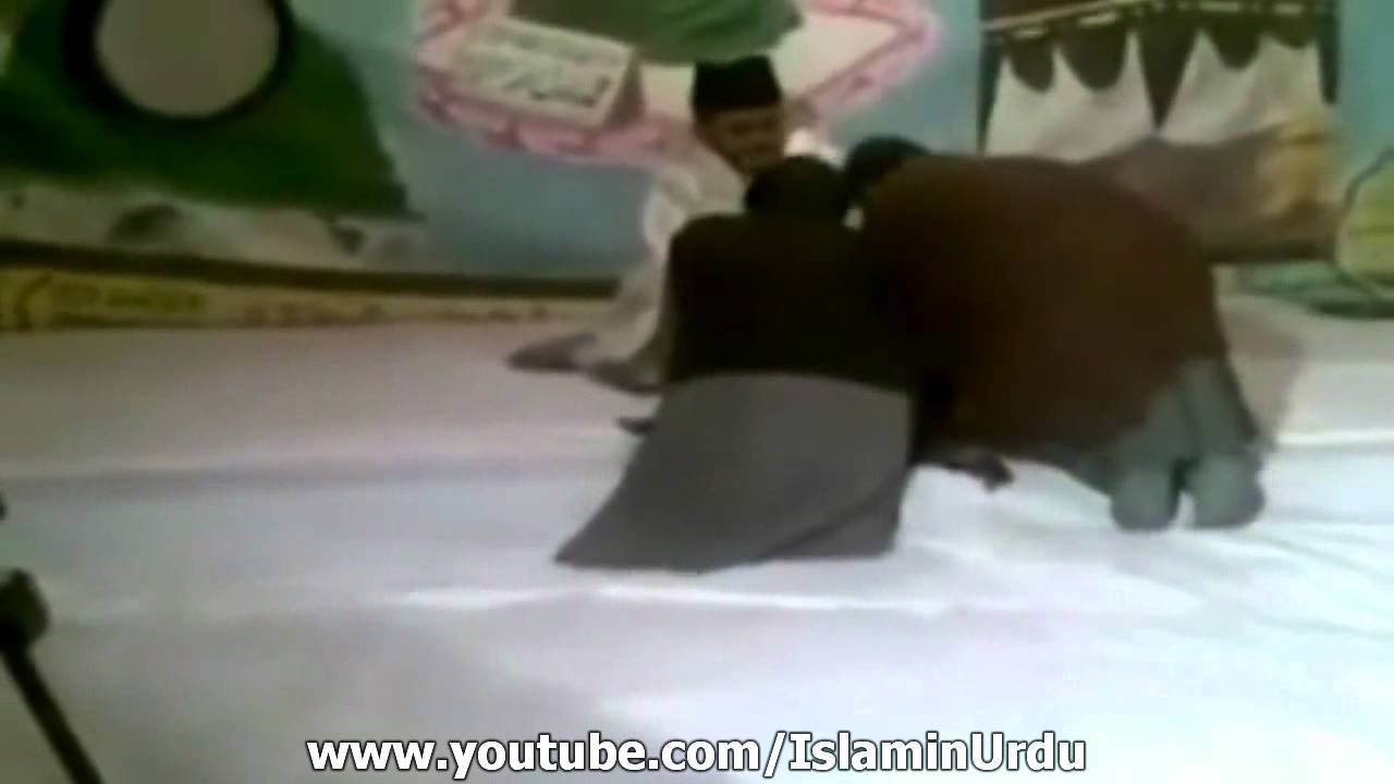 Peer ko Ijtimaee Sajday - Sh Tauseef ur Rehman