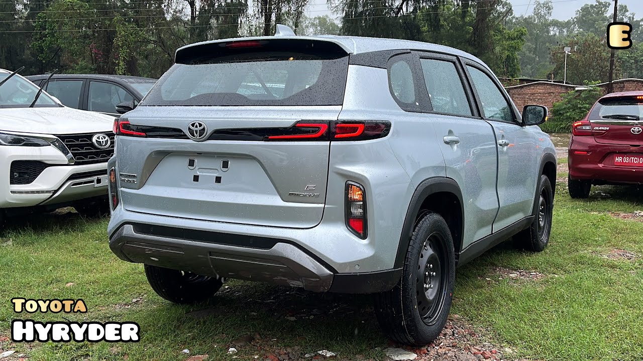 2023 Toyota HyRyder E - Base Model 🔥 Rs 10.73L | Silver Colour - Detailed Walkaround Review!