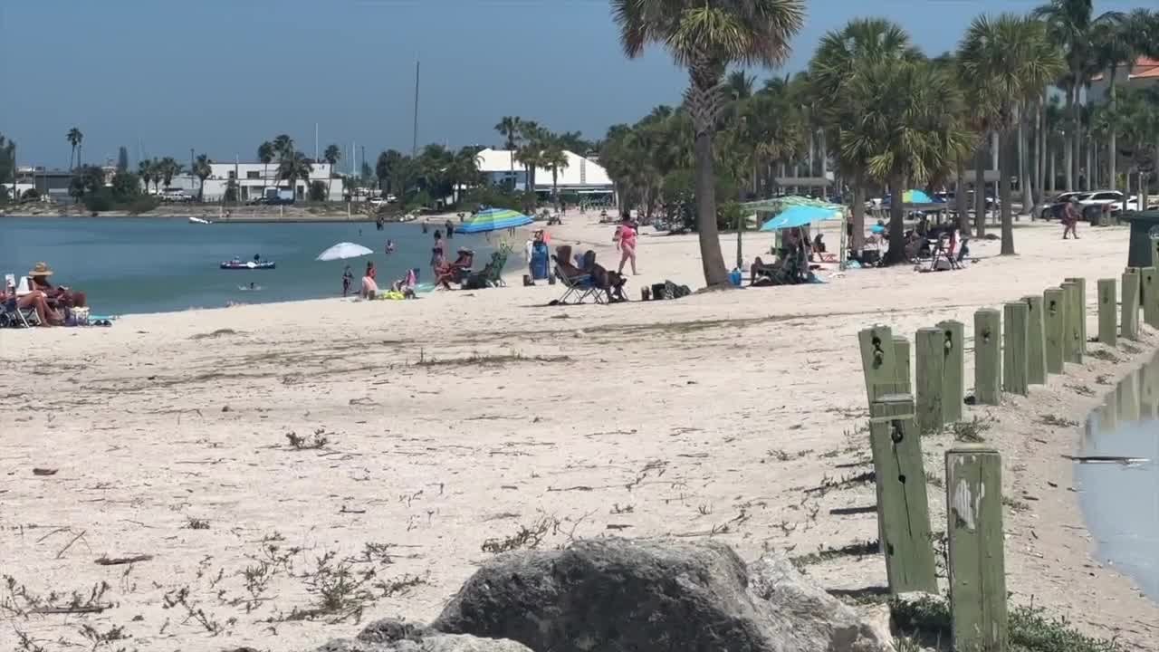 Fort Pierce plans to eliminate most free beach parking by end of 2025