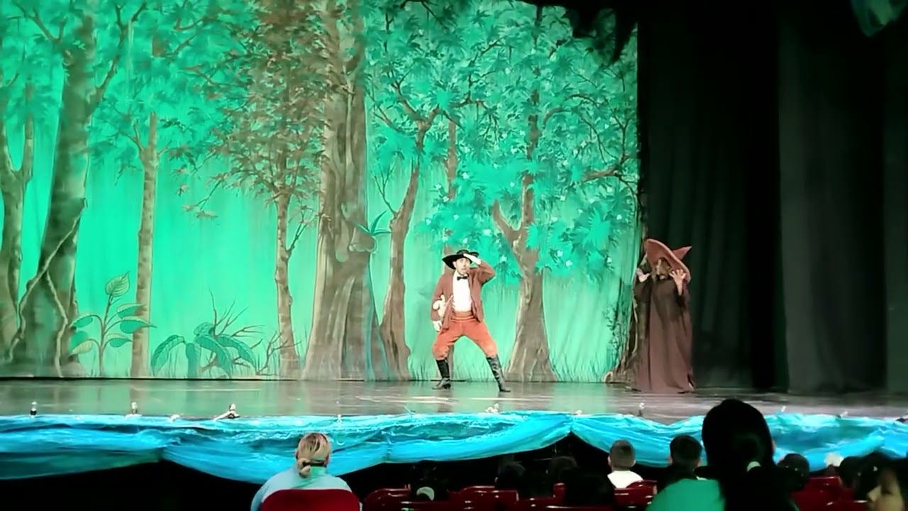 Parte 2, Obra del Gato con botas en el teatro abril, Guatemala #humor #shortvideos #obra #teatro