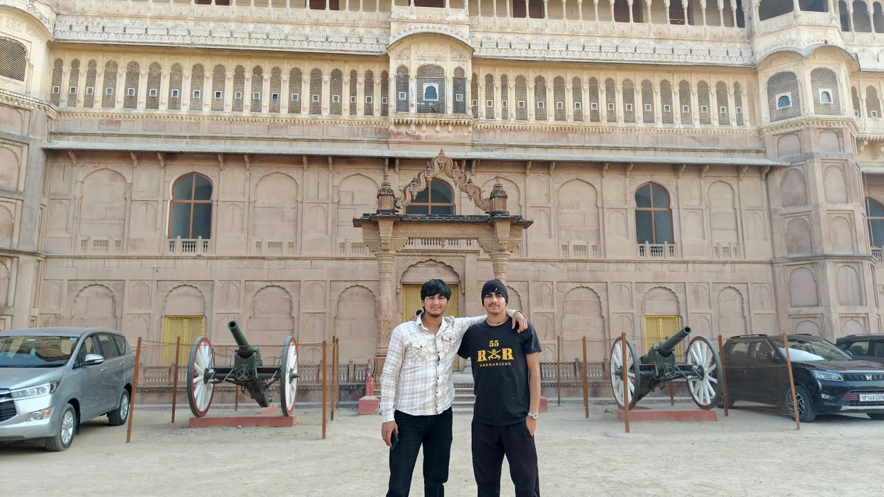 Junagarh fort me gay ghumne 🥰