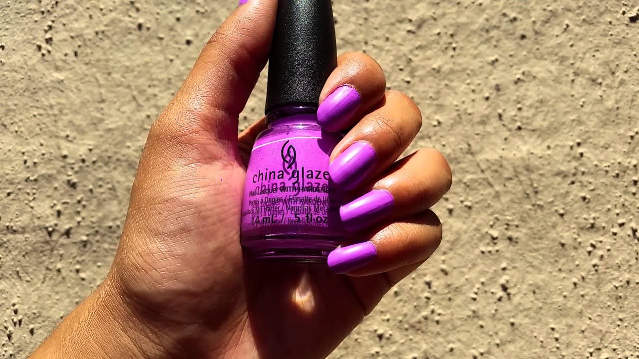 NOTD China Glaze That's Shore Bright