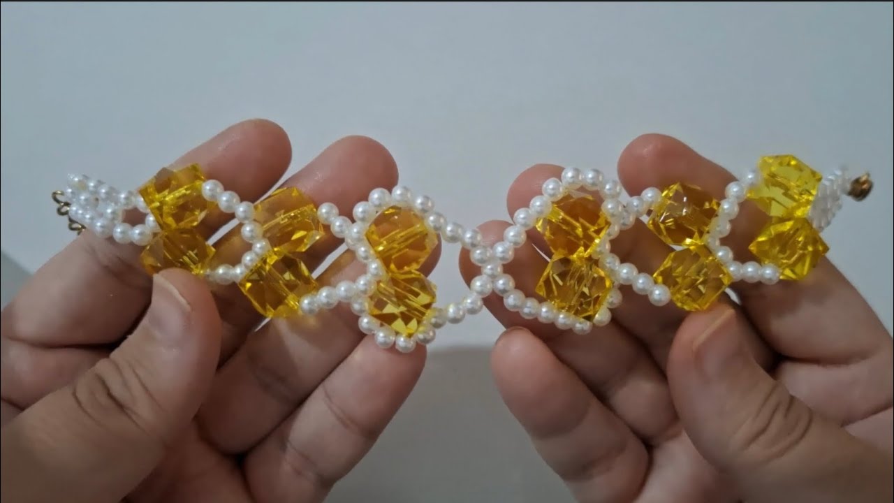 دستبند زیبای قلبی #دستبند#مروارید#جواهردوزی#قلب#bracelet#هنردست 