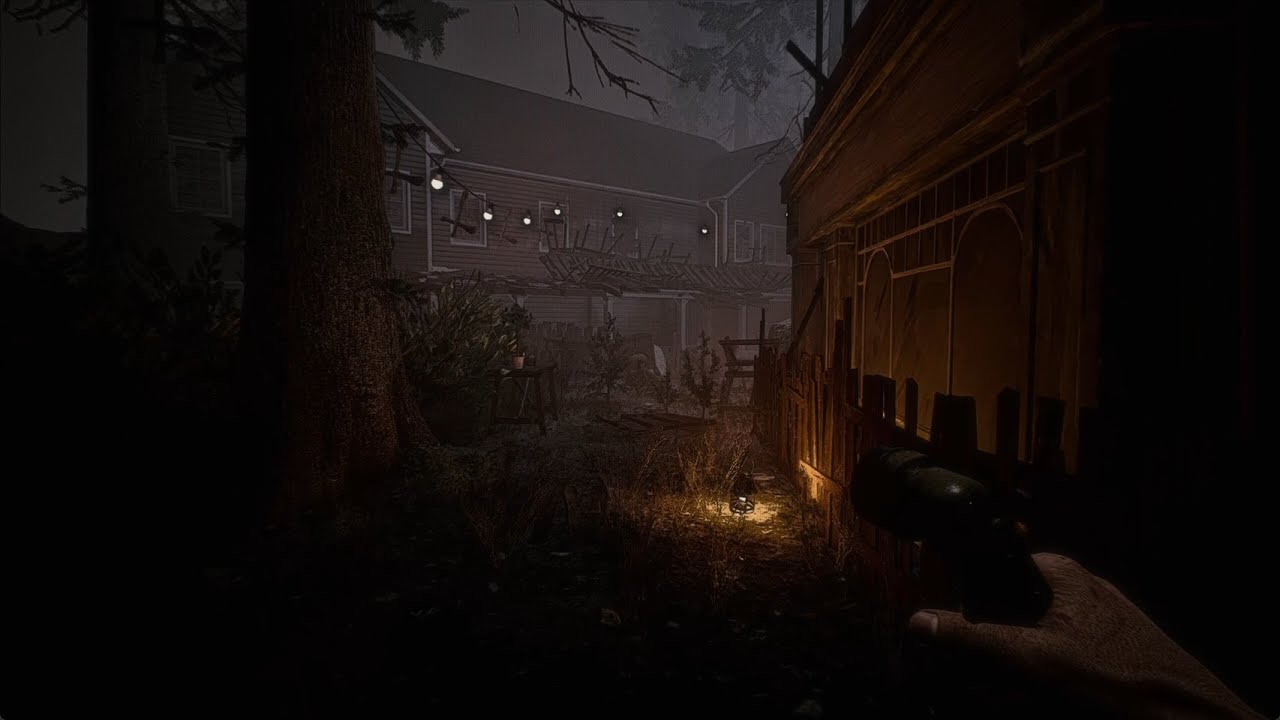 Demonologist, New Update v2.0.0, Investigating a haunted House on the Abandoned House map.