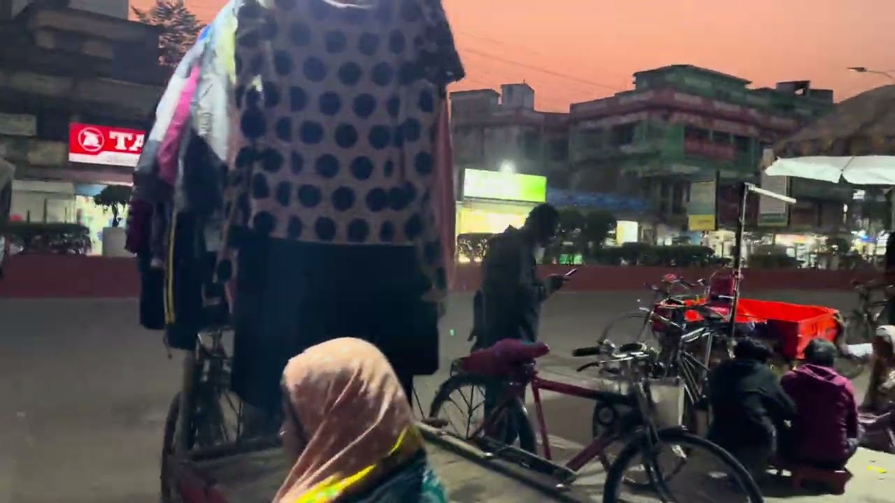 khulna city  road. 