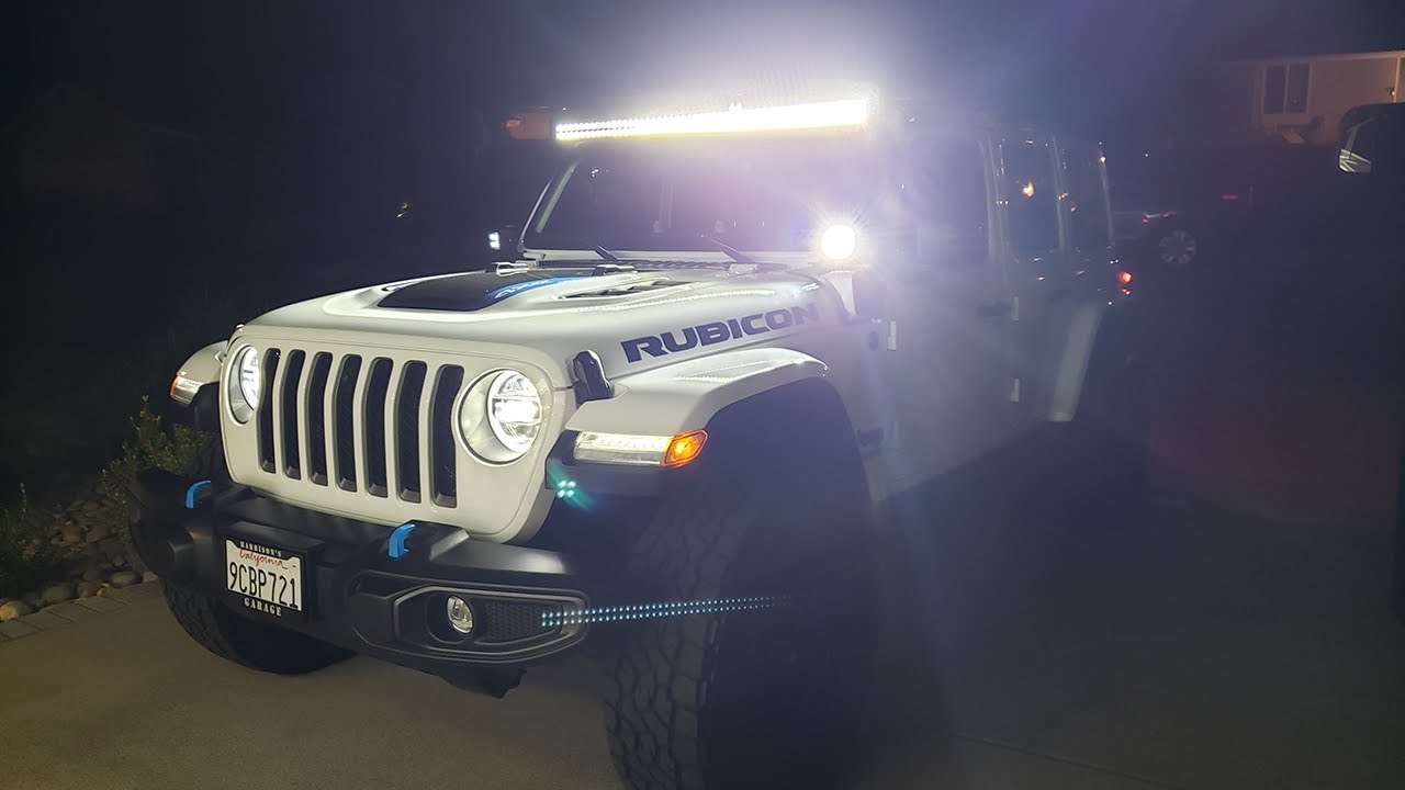 Jeep Wrangler DV8 50