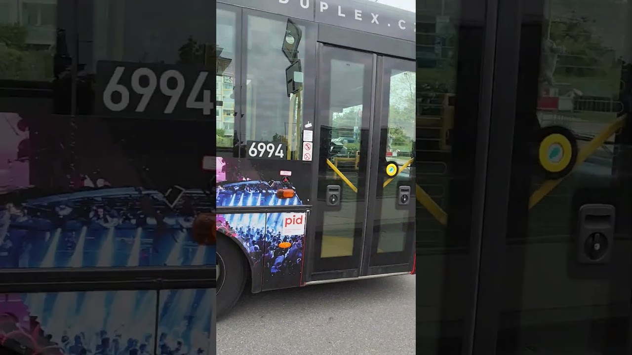 Odjezd autobusu Sor City NB 18M ze zast&aacute;vce Velk&aacute; Ohrada evč:6994 M&aacute;chaluv Pozdrav