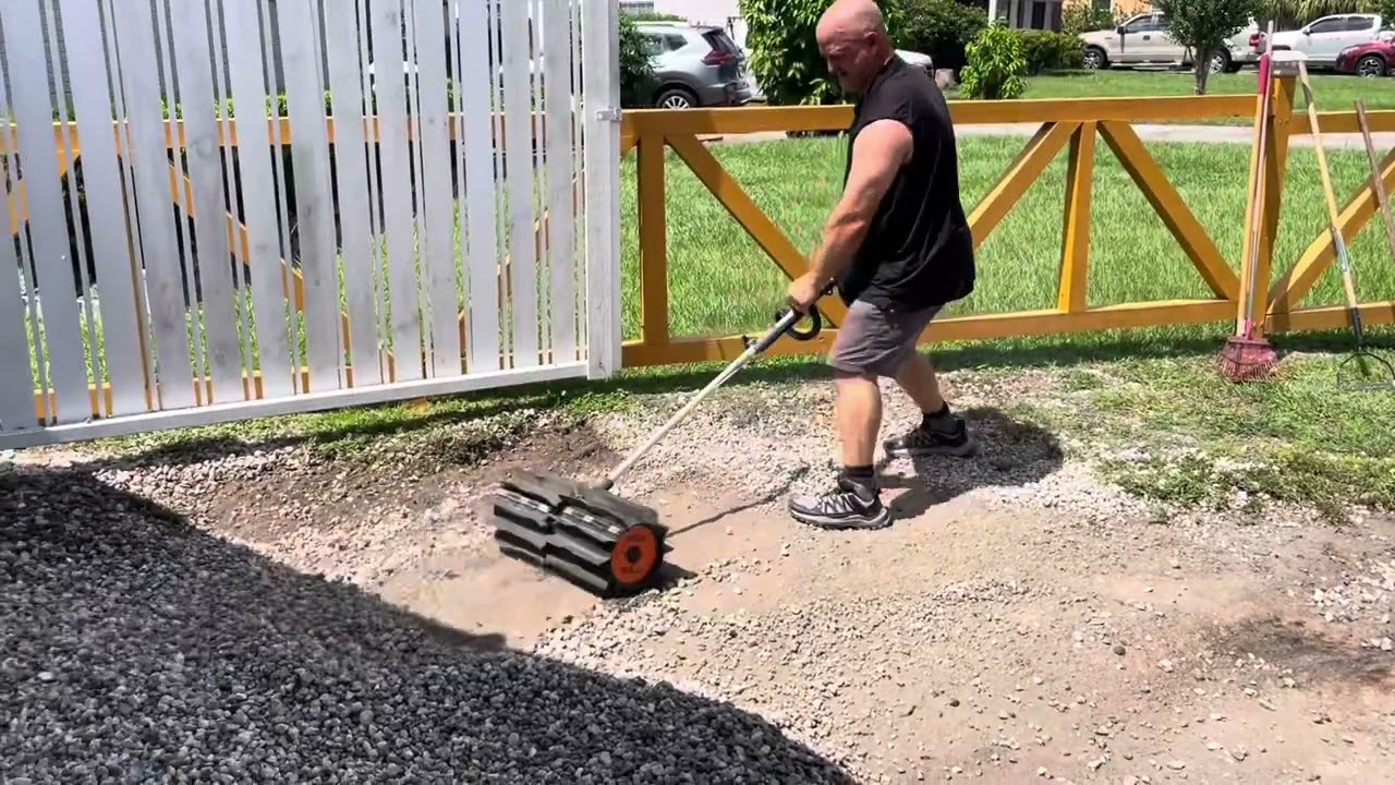 STIHL KM 131 R BROOM /RUBBER RAKE /MOVING GRAVEL /ROCK MOVER / STIHL ATTACHMENT/ROGER WALDMAN DEMO