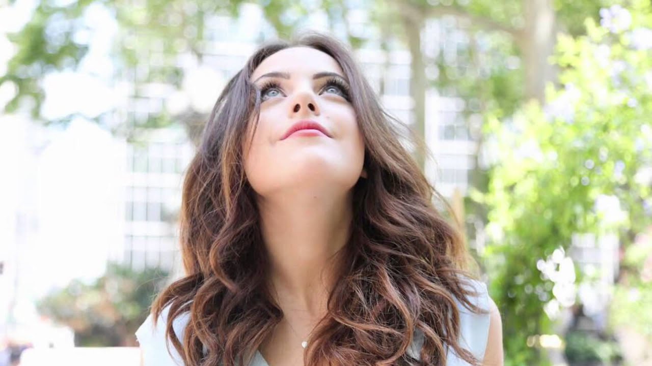 Elizabeth Gillies - Wild Horses