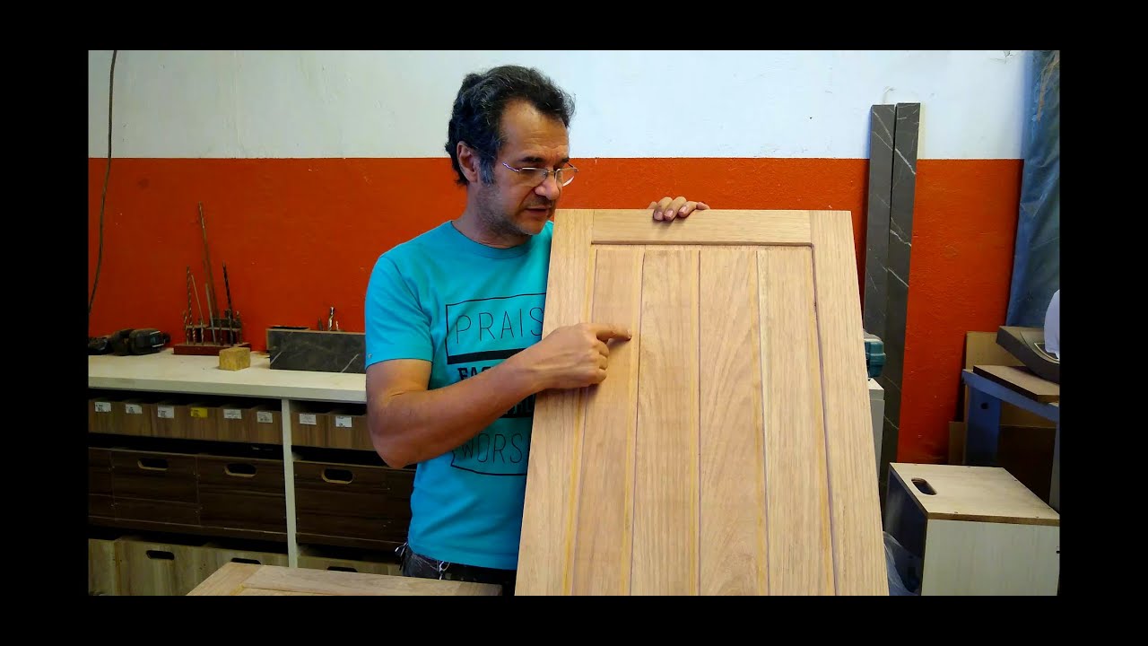 Como fazer porta com almofada de lambril  How to make a door with a wainscoting pad